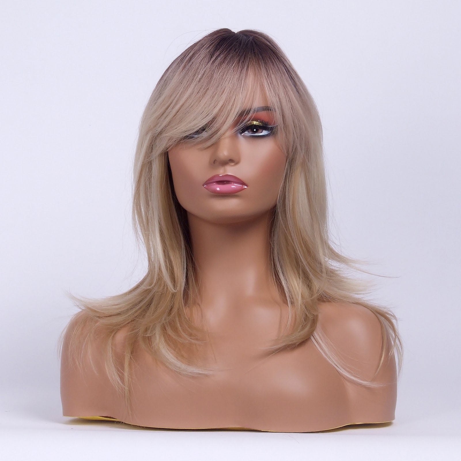 LINGDORA Ombre Blonde Shoulder-Length Wig With Bangs – LingDora Hair